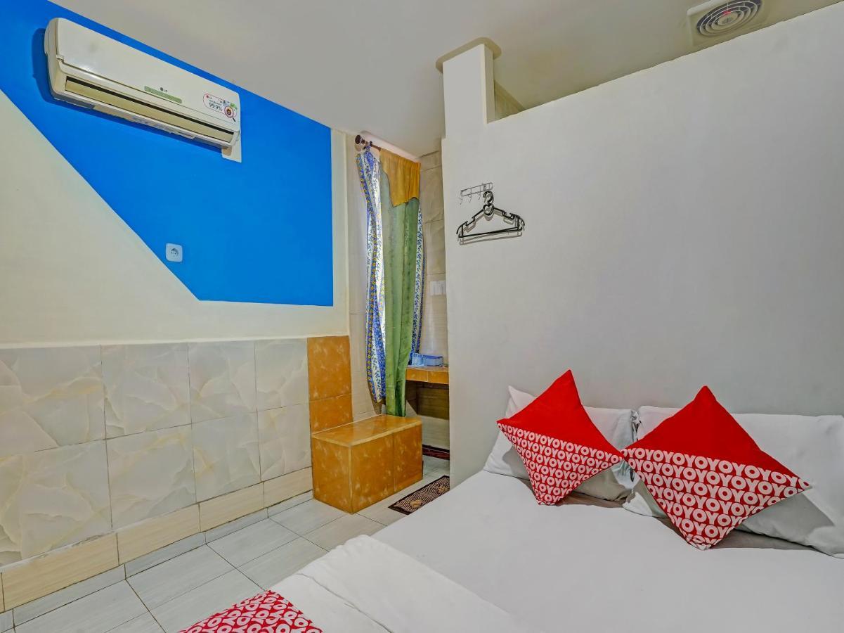 Oyo 90161 Hotel Lendosis Pipa Reja Angkatan 66 Palembang Kültér fotó
